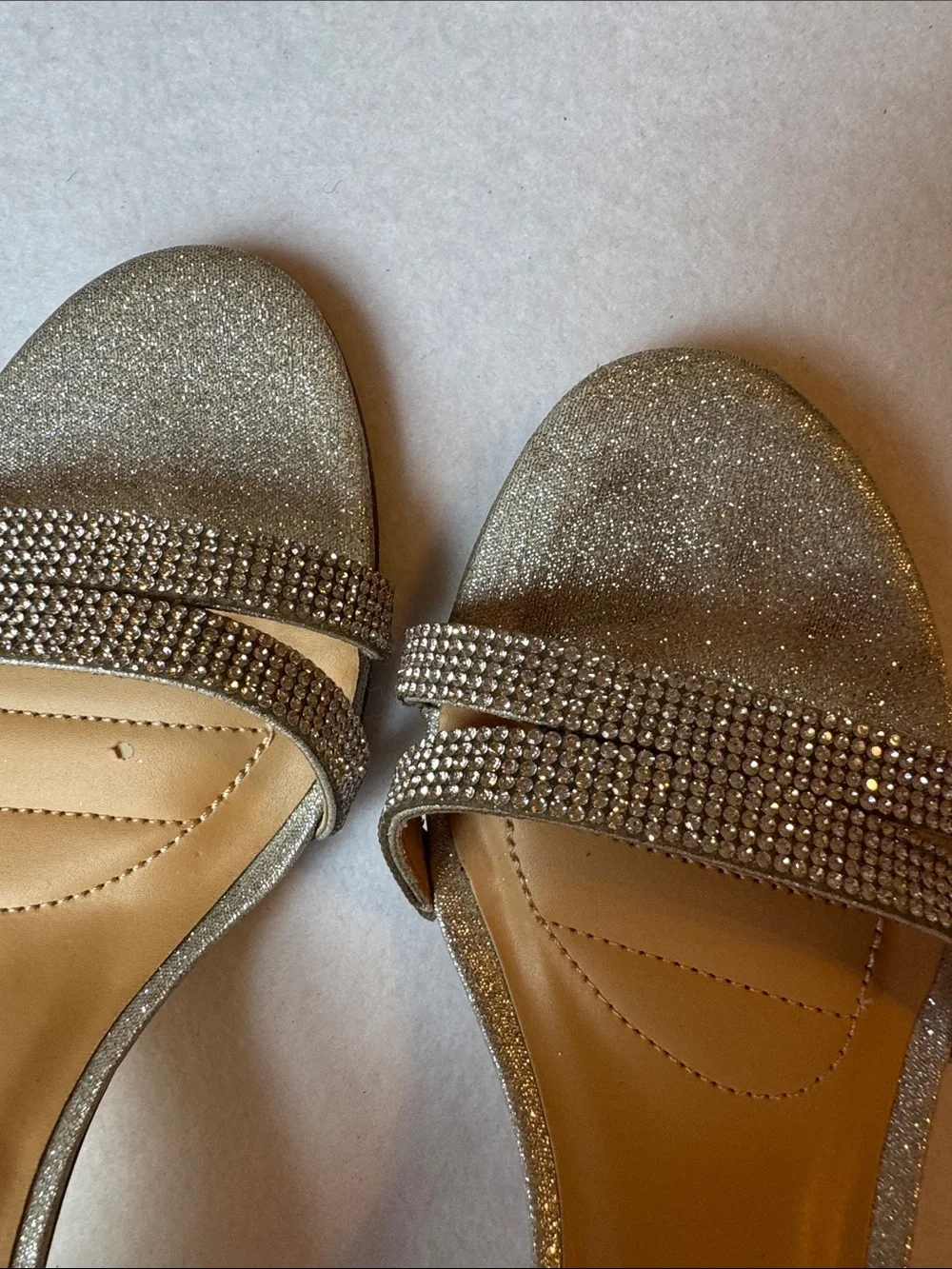 Badgley Mischka Bridal Heel Rhinestone Glitter Block Heel Sandals Wedding Size 8